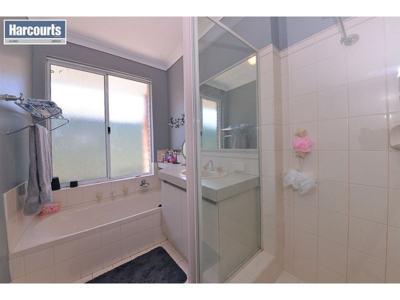 1 Coppice Court, Banksia Grove WA 6031