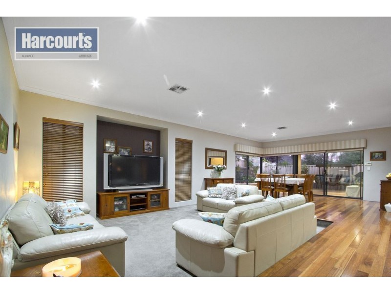 5 Hopper Turn, Madeley WA 6065