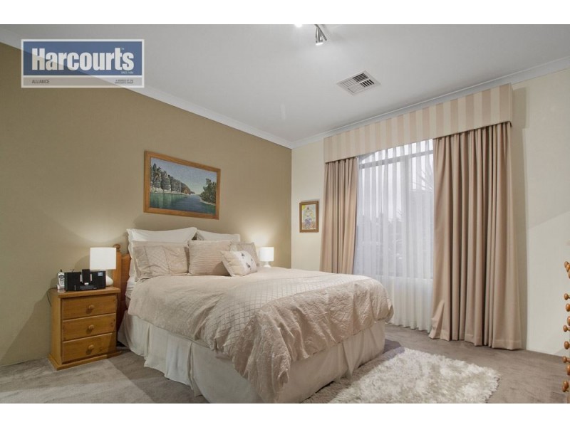 5 Hopper Turn, Madeley WA 6065