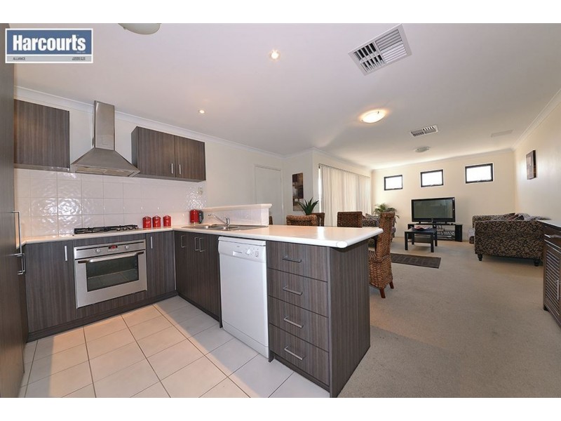 3/15 Crosthwait Circle, Tapping WA 6065