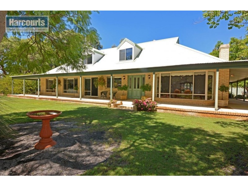 194 Lakelands Drive, Gnangara WA 6077