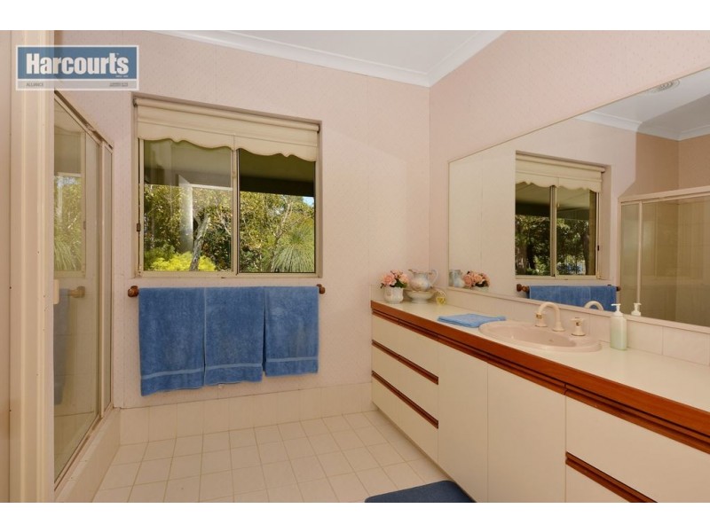 194 Lakelands Drive, Gnangara WA 6077