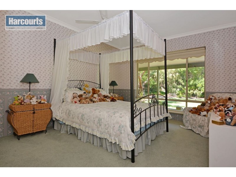 194 Lakelands Drive, Gnangara WA 6077