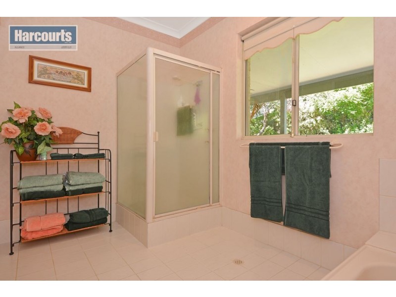 194 Lakelands Drive, Gnangara WA 6077