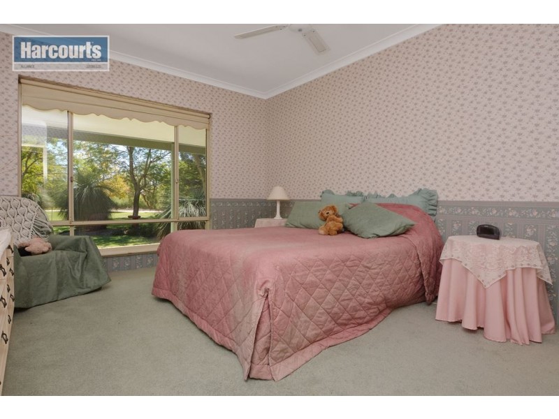 194 Lakelands Drive, Gnangara WA 6077