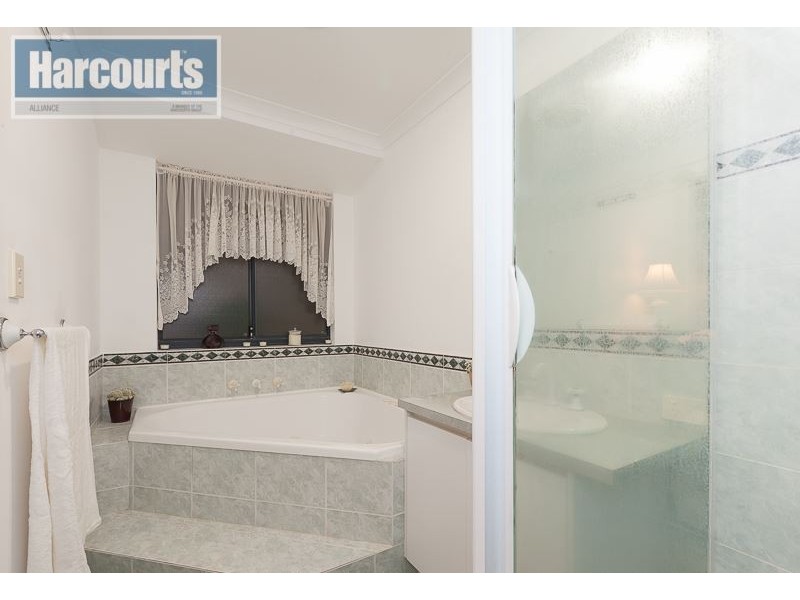 53 Meadowbrook Promenade, Currambine WA 6028