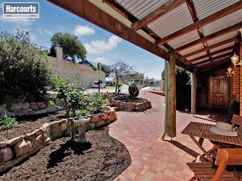 12 Woodlea Crescent, Joondalup WA 6027