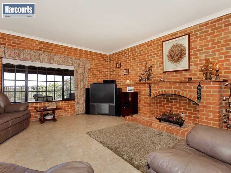 12 Woodlea Crescent, Joondalup WA 6027