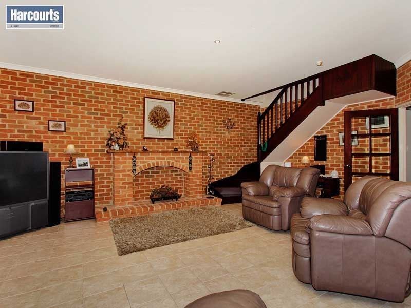 12 Woodlea Crescent, Joondalup WA 6027