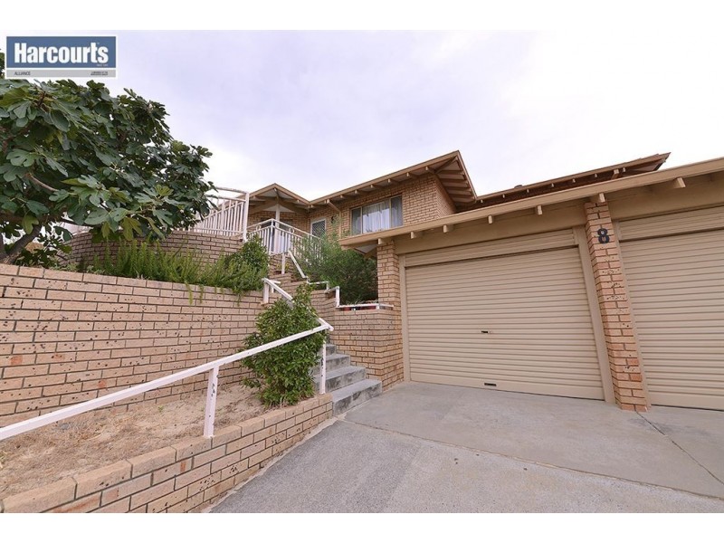 8 Solander Road, Hillarys WA 6025