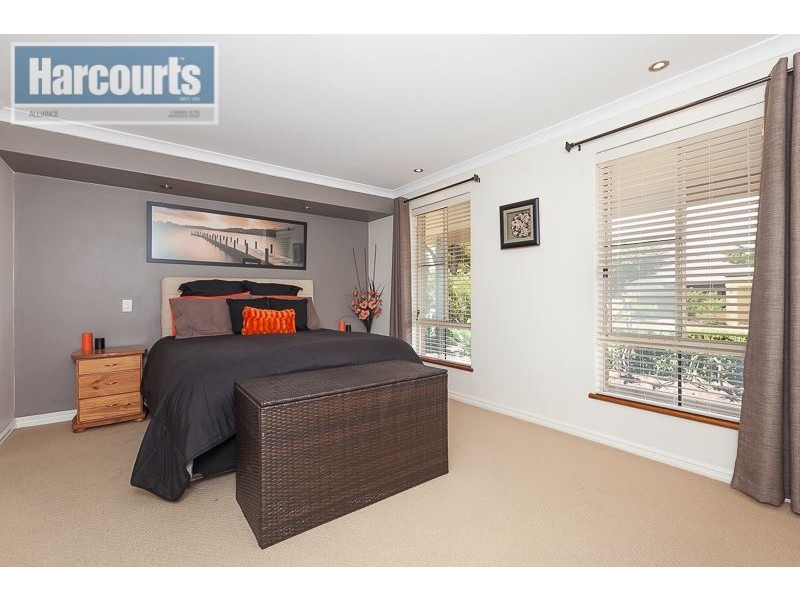 42 Guardian Loop, Currambine WA 6028