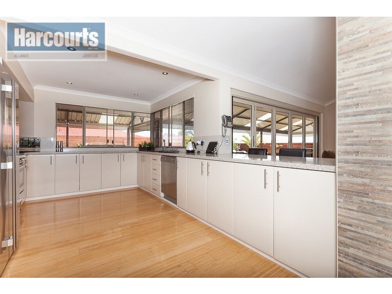 42 Guardian Loop, Currambine WA 6028