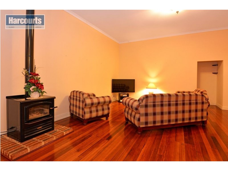 86 Patens Drive, Lower Chittering WA 6084