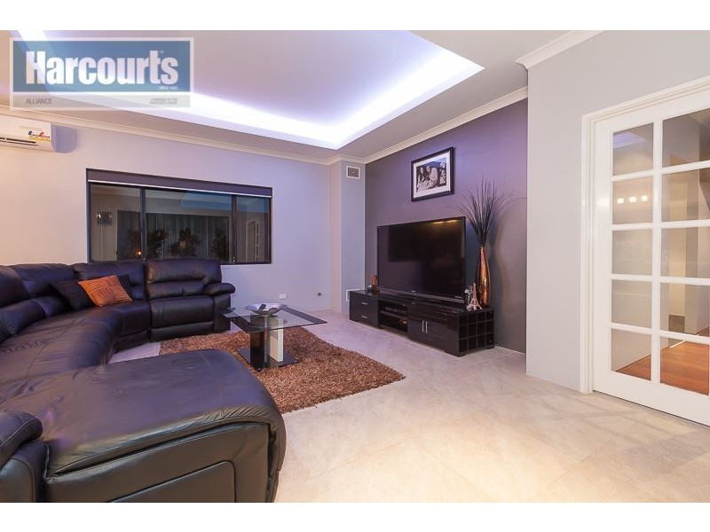 16 Vetter Road, Clarkson WA 6030