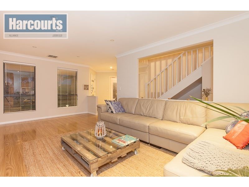 11 Aberfoyle Heights, Currambine WA 6028