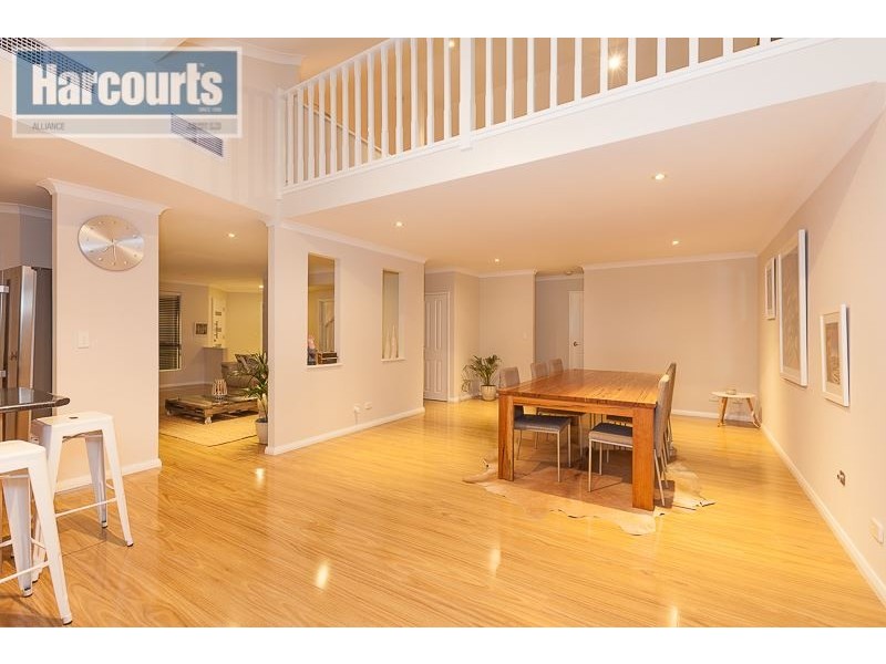 11 Aberfoyle Heights, Currambine WA 6028