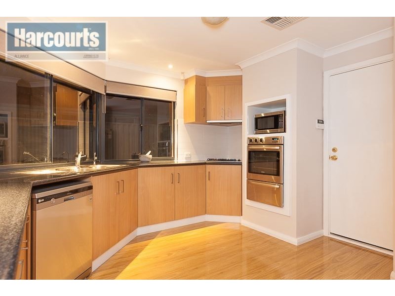 11 Aberfoyle Heights, Currambine WA 6028