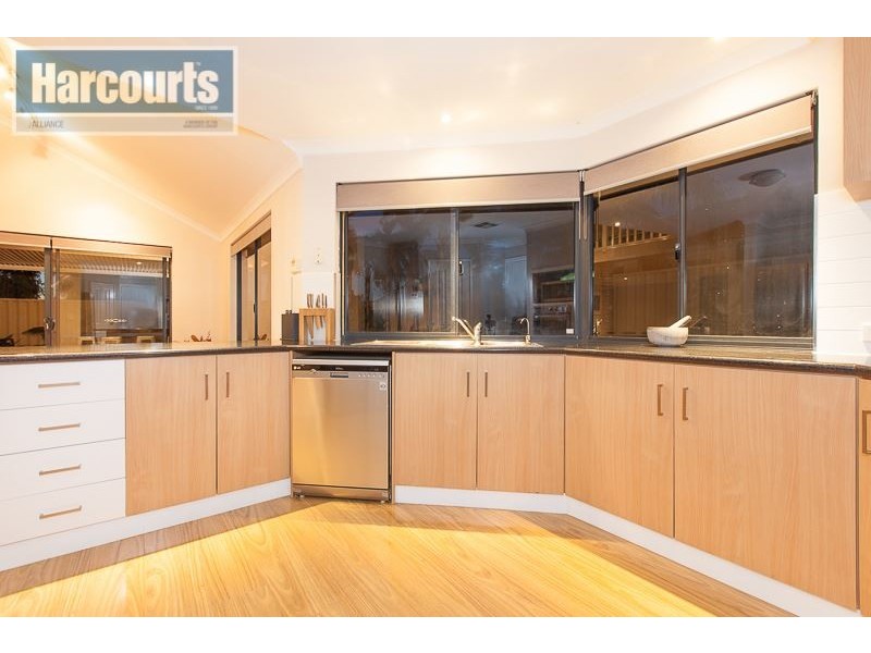 11 Aberfoyle Heights, Currambine WA 6028