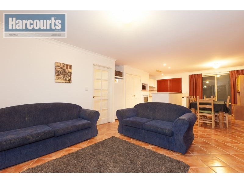 32 Miramare Boulevard, Currambine WA 6028