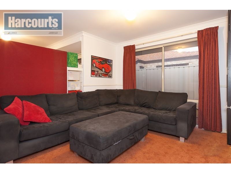 32 Miramare Boulevard, Currambine WA 6028