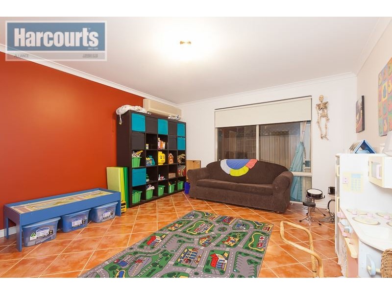 32 Miramare Boulevard, Currambine WA 6028