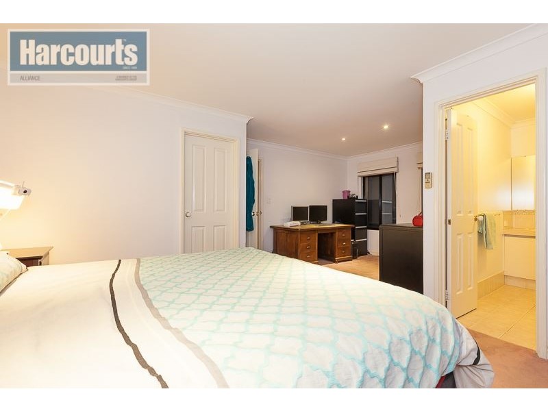 32 Miramare Boulevard, Currambine WA 6028