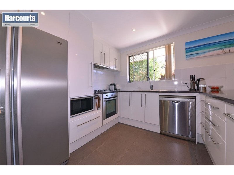 8 Aspen Close, Greenwood WA 6024