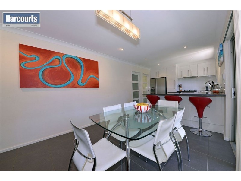 8 Aspen Close, Greenwood WA 6024