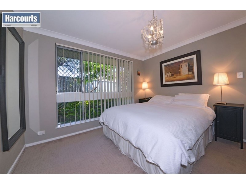 8 Aspen Close, Greenwood WA 6024