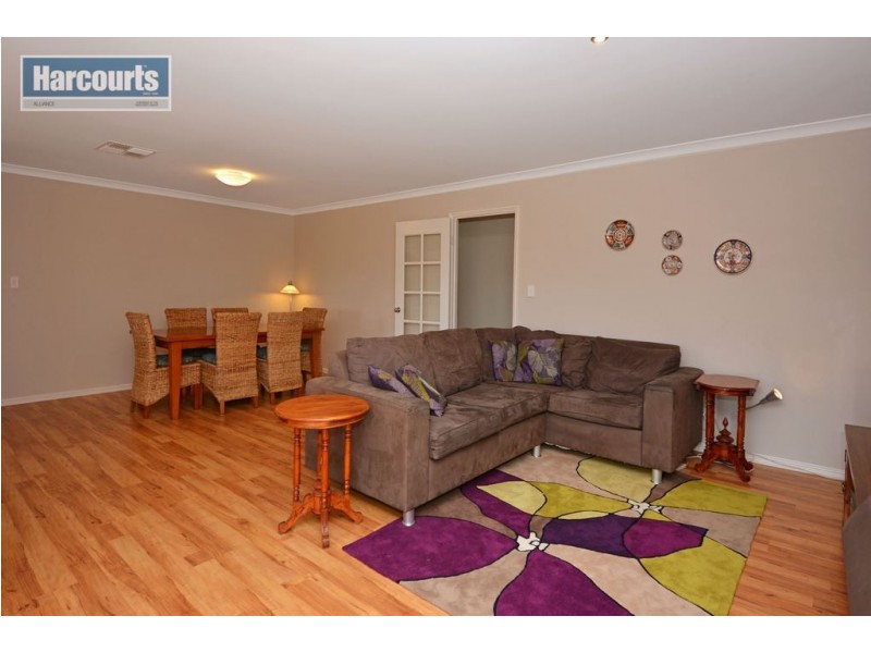 119 Chardonnay Drive, Lower Chittering WA 6084