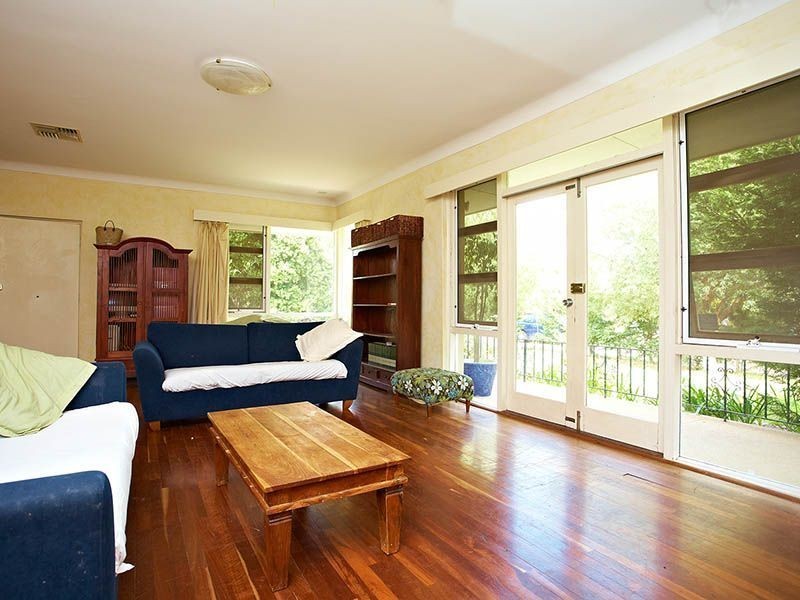 2 Elimatta Way, City Beach WA 6015