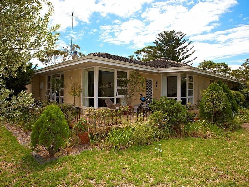 2 Elimatta Way, City Beach WA 6015