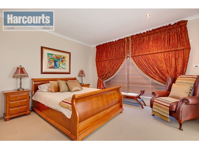 9 Marriot Turn, Currambine WA 6028
