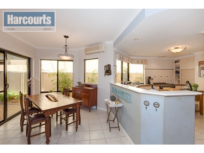 9 Marriot Turn, Currambine WA 6028