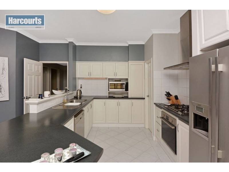 11 Sottogrande View, Connolly WA 6027