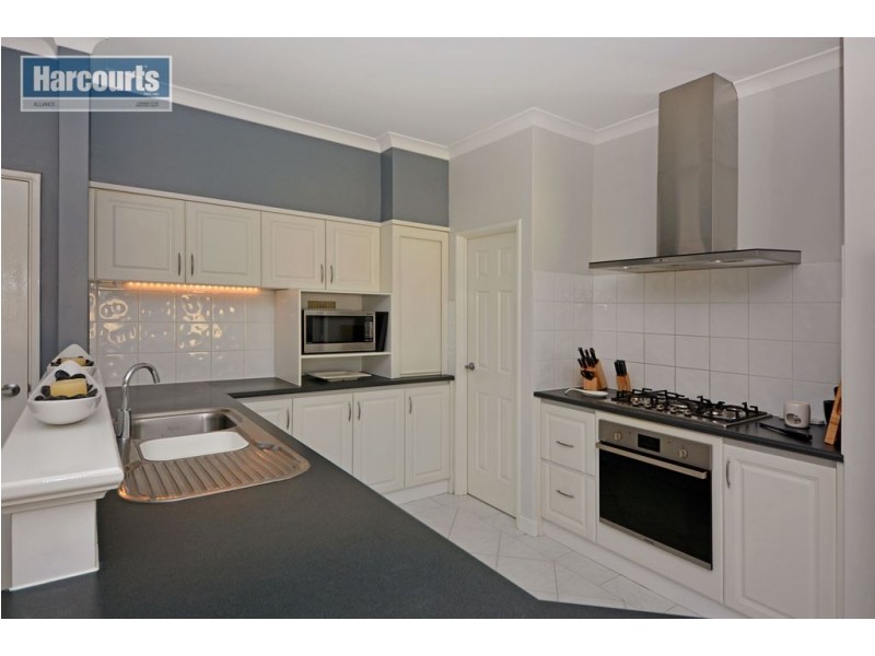 11 Sottogrande View, Connolly WA 6027