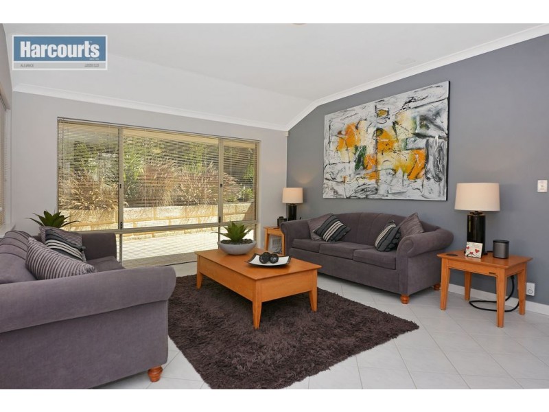 11 Sottogrande View, Connolly WA 6027