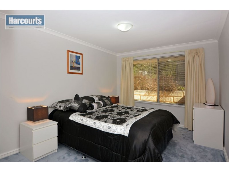 11 Sottogrande View, Connolly WA 6027