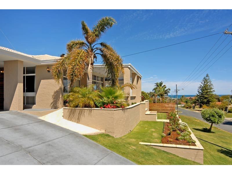 12 Piper Street, Quinns Rocks WA 6030