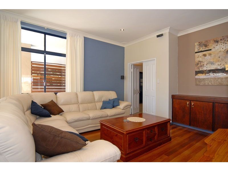 12 Piper Street, Quinns Rocks WA 6030
