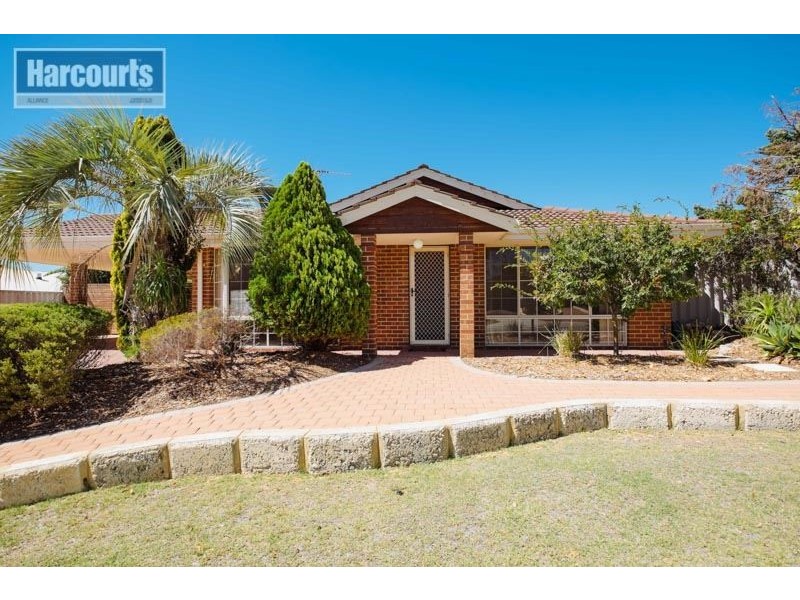 8 Lowana Court, Currambine WA 6028