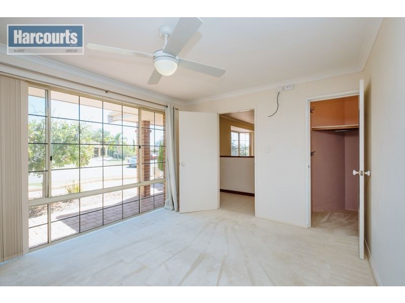 8 Lowana Court, Currambine WA 6028