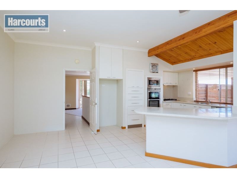 8 Lowana Court, Currambine WA 6028