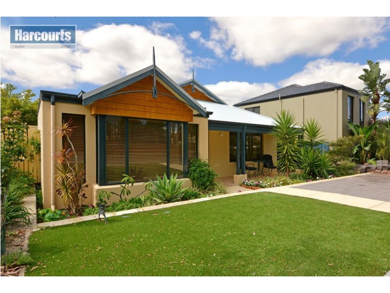 8 Colwyn Loop, Tapping WA 6065