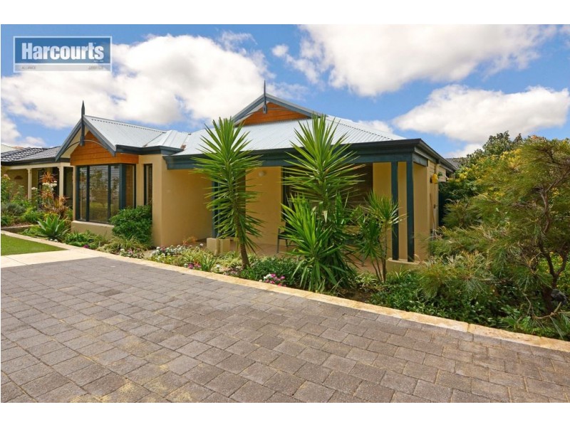 8 Colwyn Loop, Tapping WA 6065