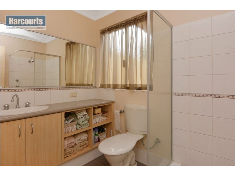 8 Colwyn Loop, Tapping WA 6065