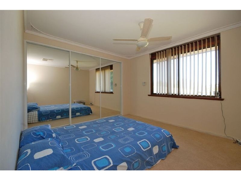 13 Macedon Place, Craigie WA 6025