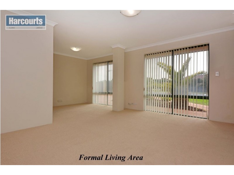 9 Falkland Way, Kinross WA 6028