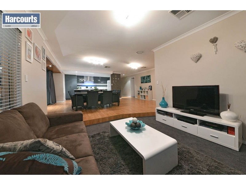 10 Fontana Cove, Joondalup WA 6027