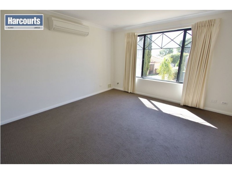 B/43 Barnes Street, Innaloo WA 6018